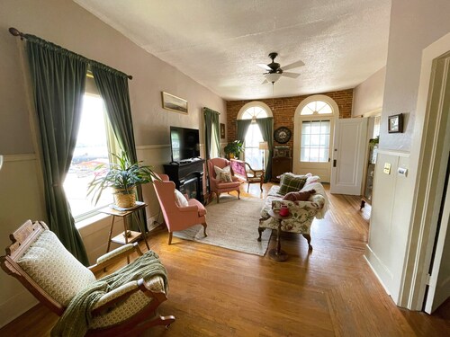 Historic Victorian Apartment