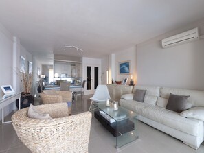 Leilighet | Oppholdsrom