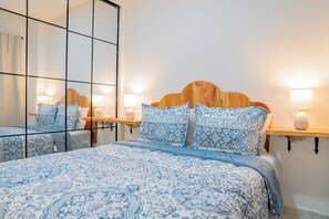 1 bedroom, in-room safe, iron/ironing board, free WiFi