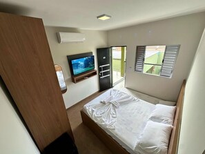 Chambre Triple | Coin séjour