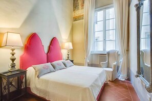 4 chambres, fer et planche à repasser, accès à Internet, literie fournie