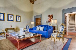 Interior - Apartment Macherone - Four Bedroom Villa, Sleeps 8 (Firenze)