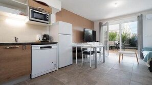 Fridge, oven, dishwasher, coffee/tea maker - La Dune N°64 Villa 3P6 (Sérignan)