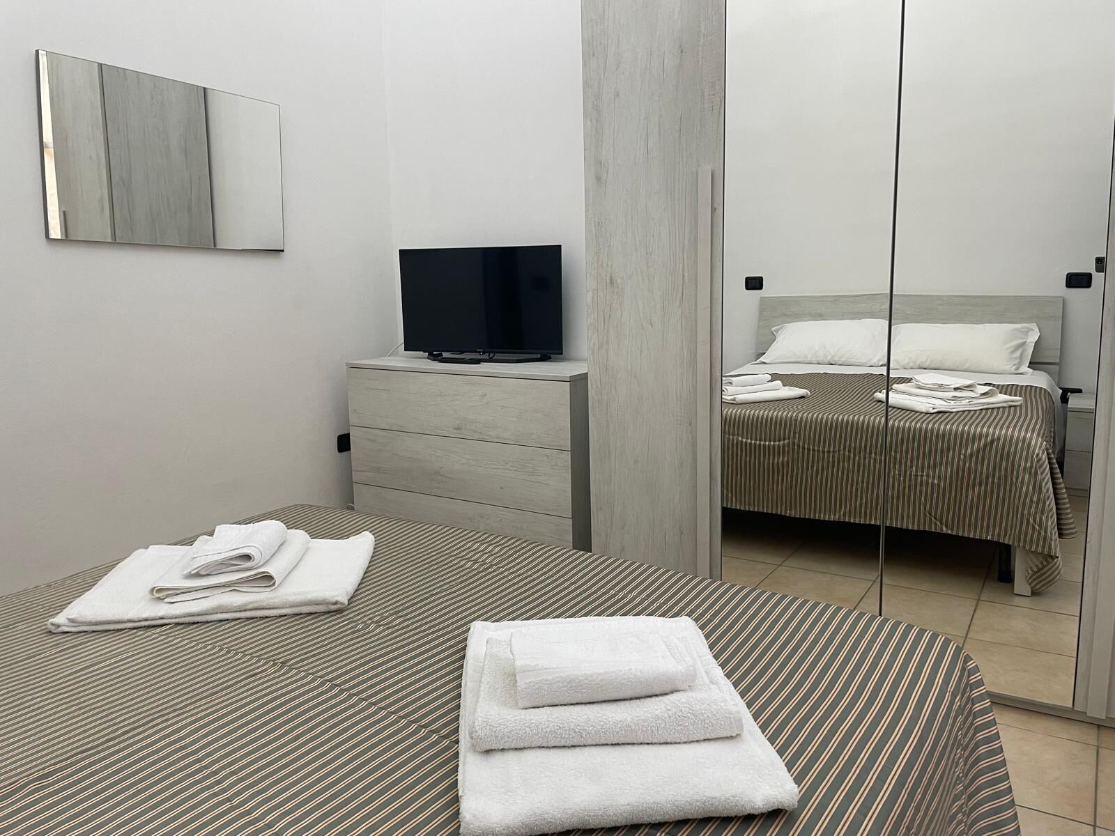 1 bedroom, iron/ironing board, bed sheets