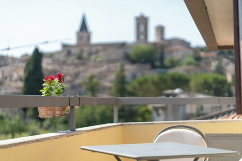 Un balcone su Spello by Ospitaci