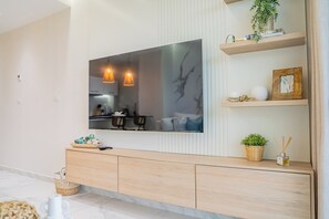 TV
