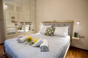 2 chambres, fer et planche à repasser, Wi-Fi, draps fournis