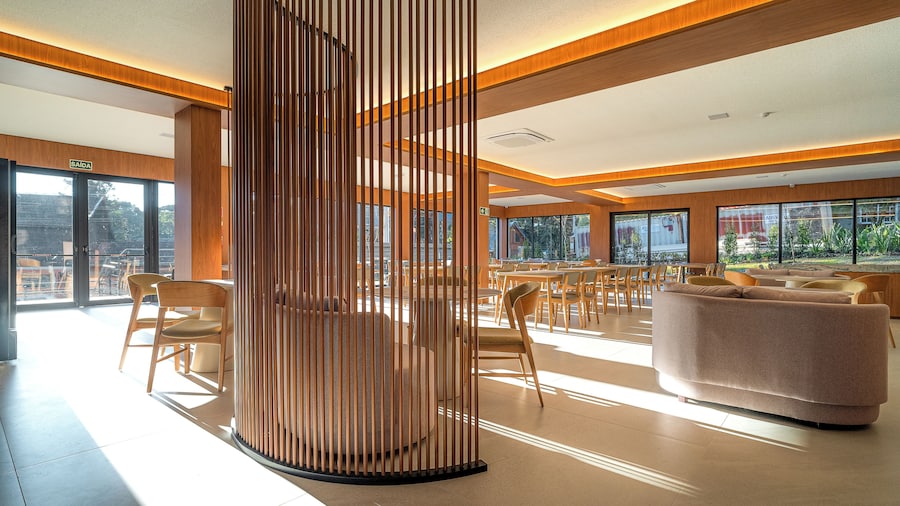 Golden Tulip Canela OFICIAL