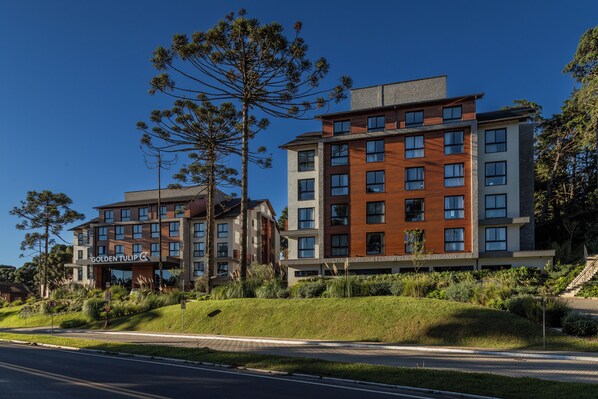 Exterior - Golden Tulip Canela OFICIAL (Canela)