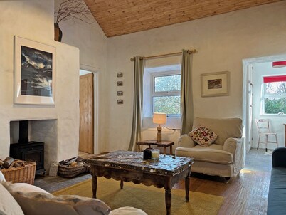 Cottage 484 - Moyard - sleeps 6 guests  in 3 bedrooms