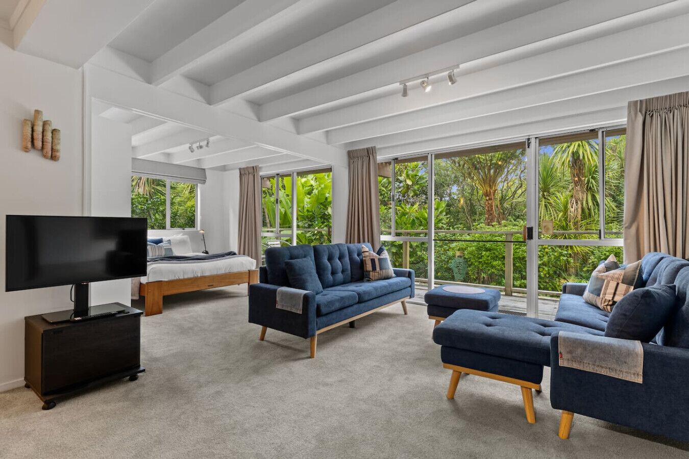 Fernseher, Stereoanlage