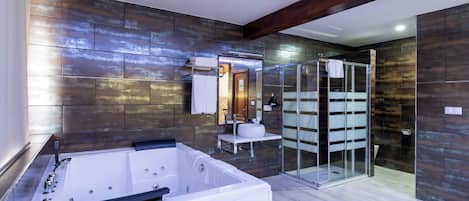 Chambre Double Confort, bain Ă remous