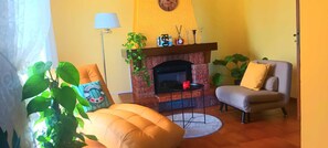 Smart TV - Villa Cristina: 360°sea and mountain views, parking, wifi and free barbecue area (Boissano)