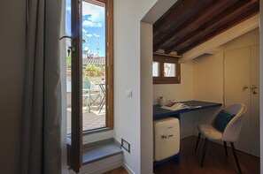 Wi-Fi gratuit, draps fournis