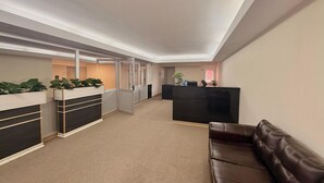 Reception - Hotel Asia Pacifico (Santiago)