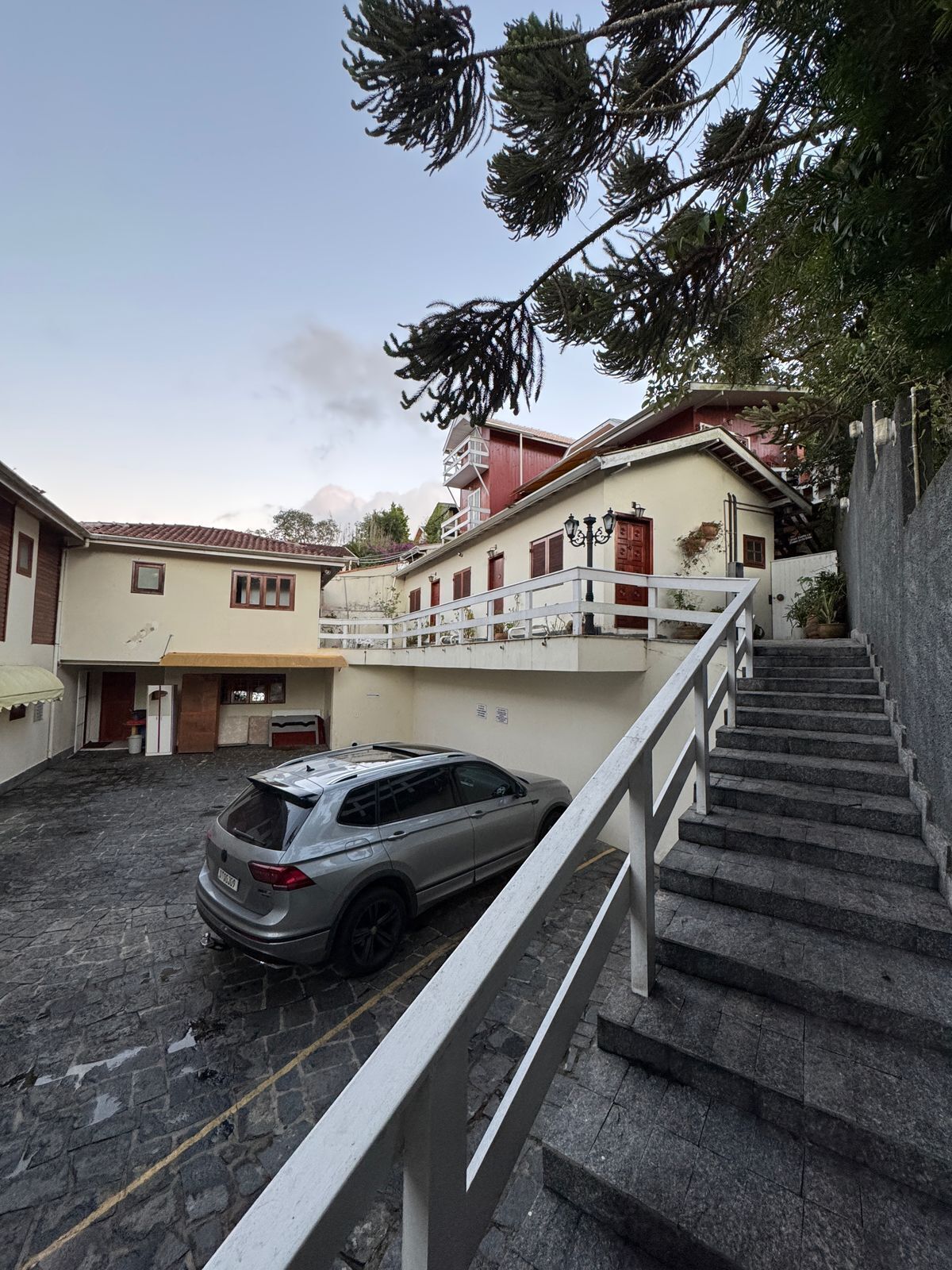 Mặt tiền nơi lưu trú