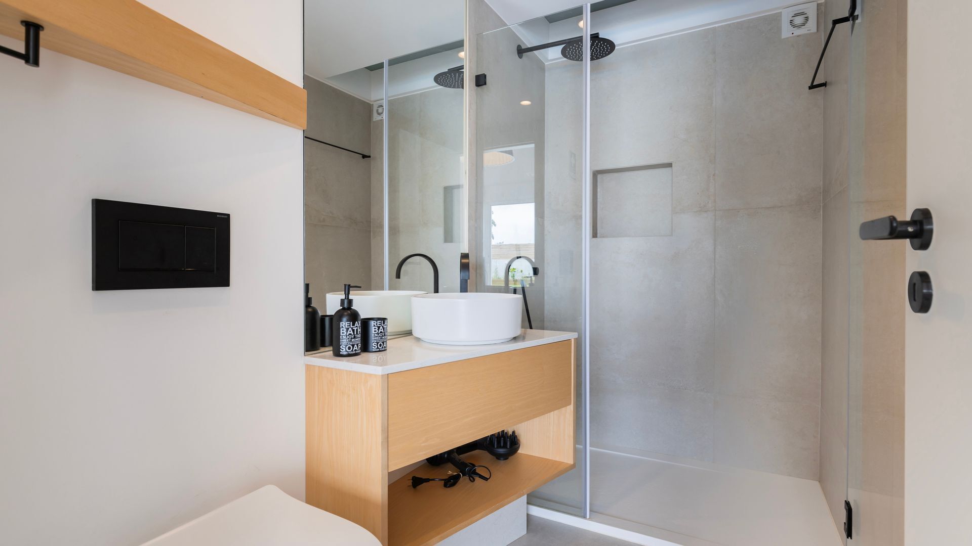 Hair dryer, towels