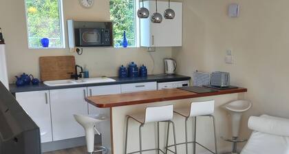 Bali Hi Cliff Cottage-sleeps 2-hot Tub-5minbeach