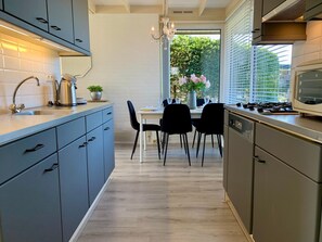 House | Private kitchen | Highchair