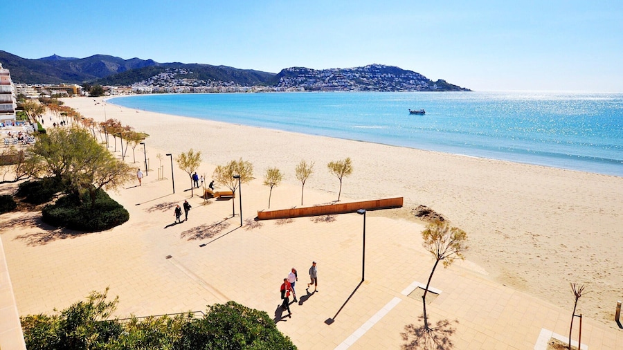 Studio in Roses Near Santa Margarita Beach