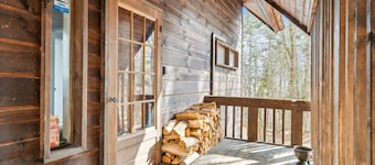 NEW! Serene Architect-Designed Vermont Chalet