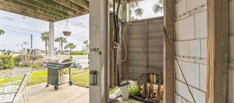 NEW! Coastal Camelot - Walk to Surfside Beach