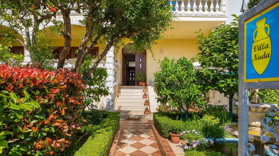 Seaside Apartment in Fazana - Two Bedrooms