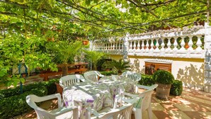 Garden - Seaside Apartment in Fazana - Two Bedrooms (Fazana)
