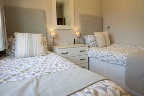 2 bedrooms, WiFi, bed sheets