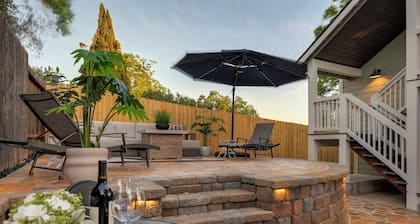 Gorgeous 4-bedroom house steps to Historic Folsom's Sutter Street & Lake Natoma
