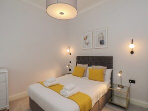 1 soverom, individuelt dekorert og individuelt innredet