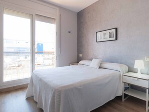 Apartment - Apartment in Roses Near Santa Margarita Beach (Roses)