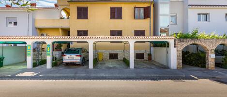 Apartment | Exterior