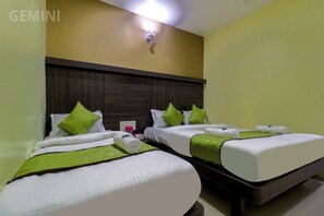 Deluxe Triple Room | Free WiFi - HOTEL GEMINI (Mumbai)