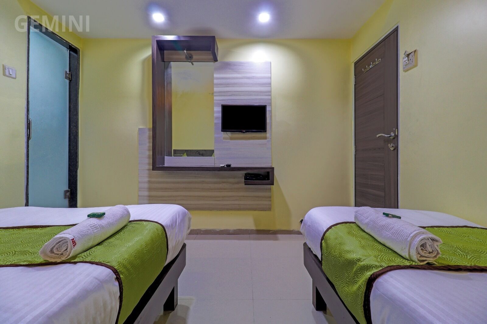 华丽三人房 | 免费 WiFi