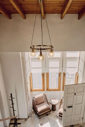 Superior Suite, City View | Desk, iron/ironing board, free WiFi, bed sheets - 6 oda alacati (Cesme)