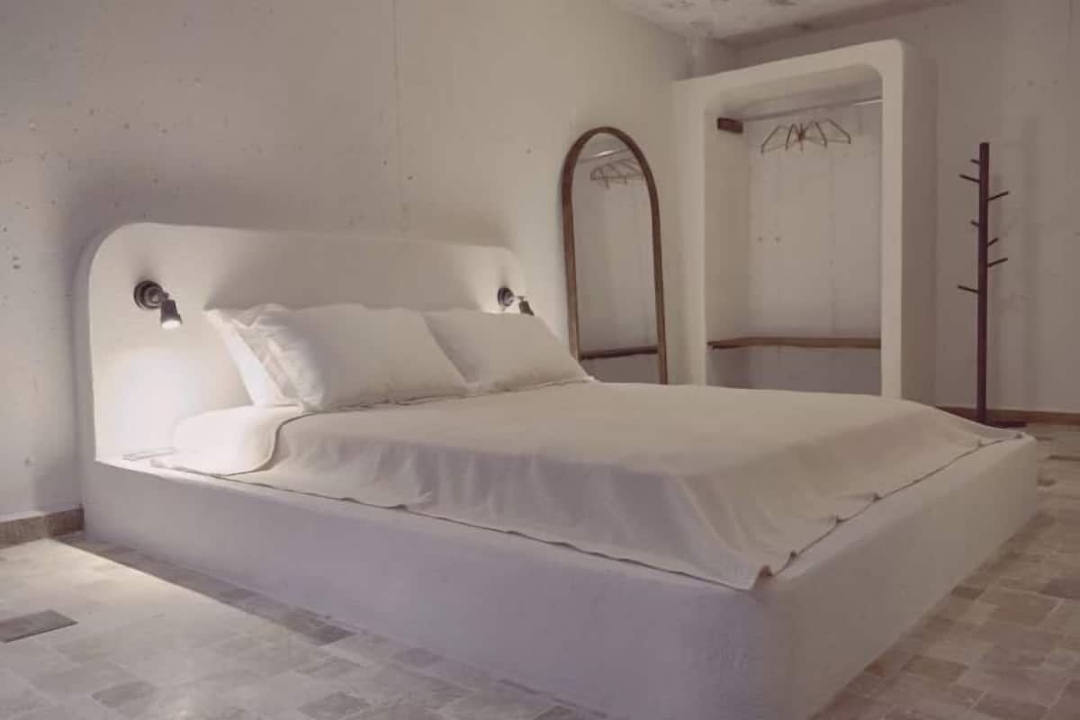 Desk, iron/ironing board, free WiFi, bed sheets