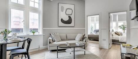 Televisión, oficina