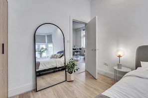 2 soveværelser, skrivebord, strygejern/strygebræt, Wi-Fi