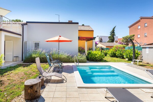 Villa Ziziphus - Private Pool With Jacuzzi - Premantura