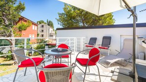 Outdoor dining - Villa Ziziphus - Private Pool With Jacuzzi (Medulin)