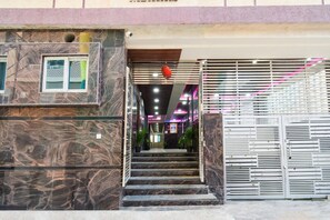 獨棟房屋 | 接待櫃台