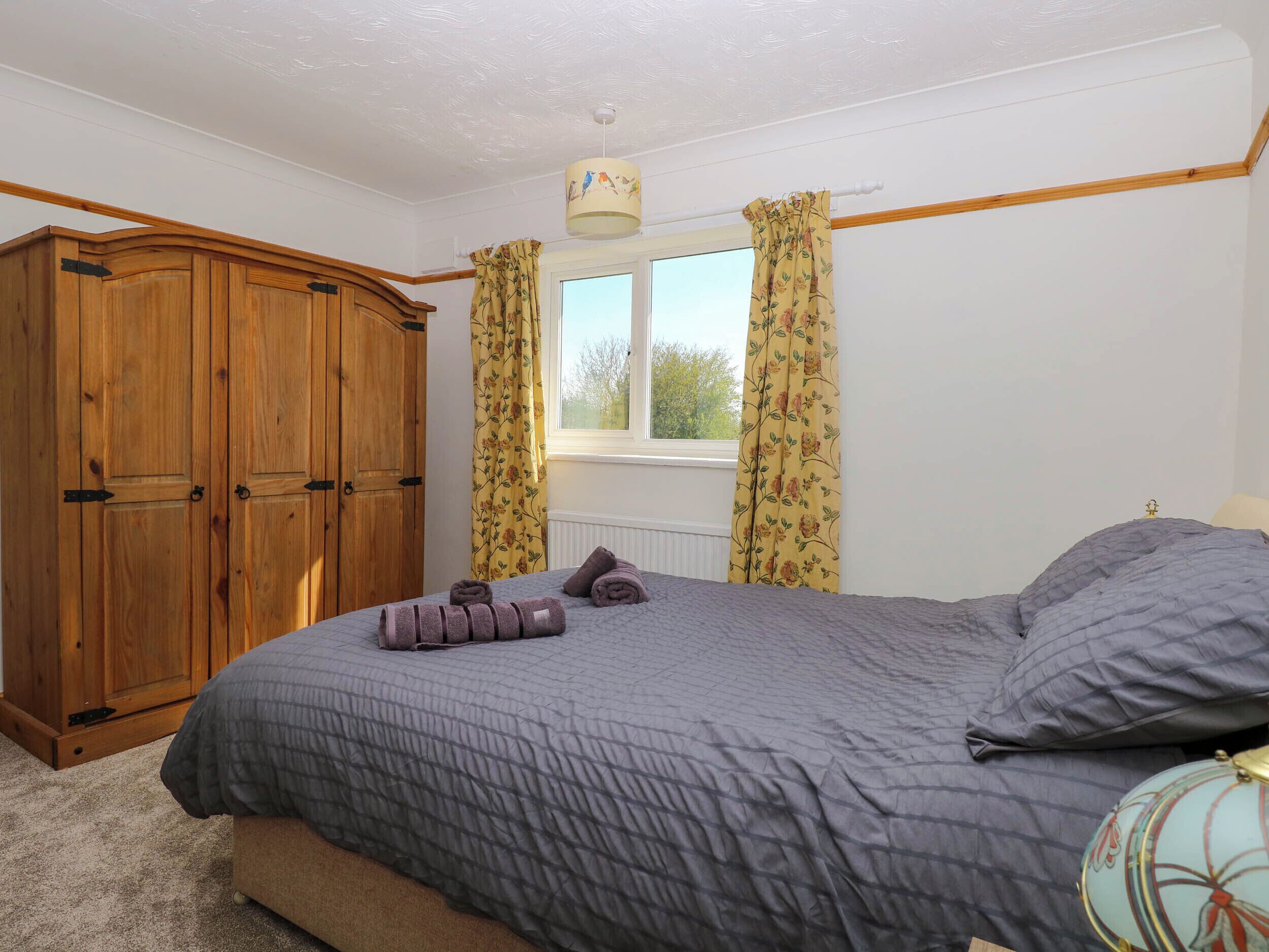 5 bedrooms, individually decorated, individually furnished, free WiFi