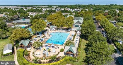 3-bedroom villa on Beartrap Dunes Golf Course. 1st tee, pool, ground floor.