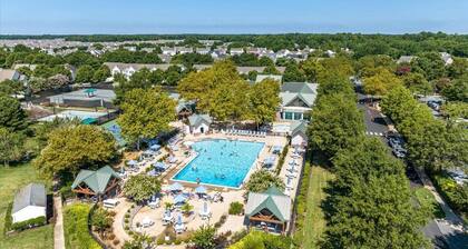 3-bedroom villa on Beartrap Dunes Golf Course. 1st tee, pool, ground floor.
