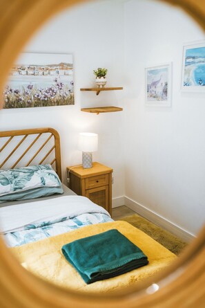 4 Schlafzimmer, Bügeleisen/Bügelbrett, kostenloses WLAN