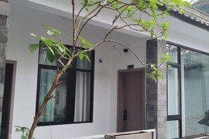 Garden - Dali Yuji Courtyard (Dali City)