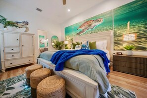 5 bedrooms, desk, iron/ironing board, travel cot