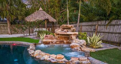 Lagoon Paradise!Amazing Pool!