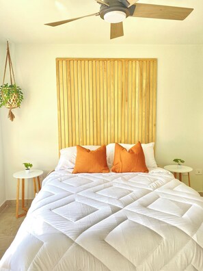 3 bedrooms, iron/ironing board, WiFi, bed sheets